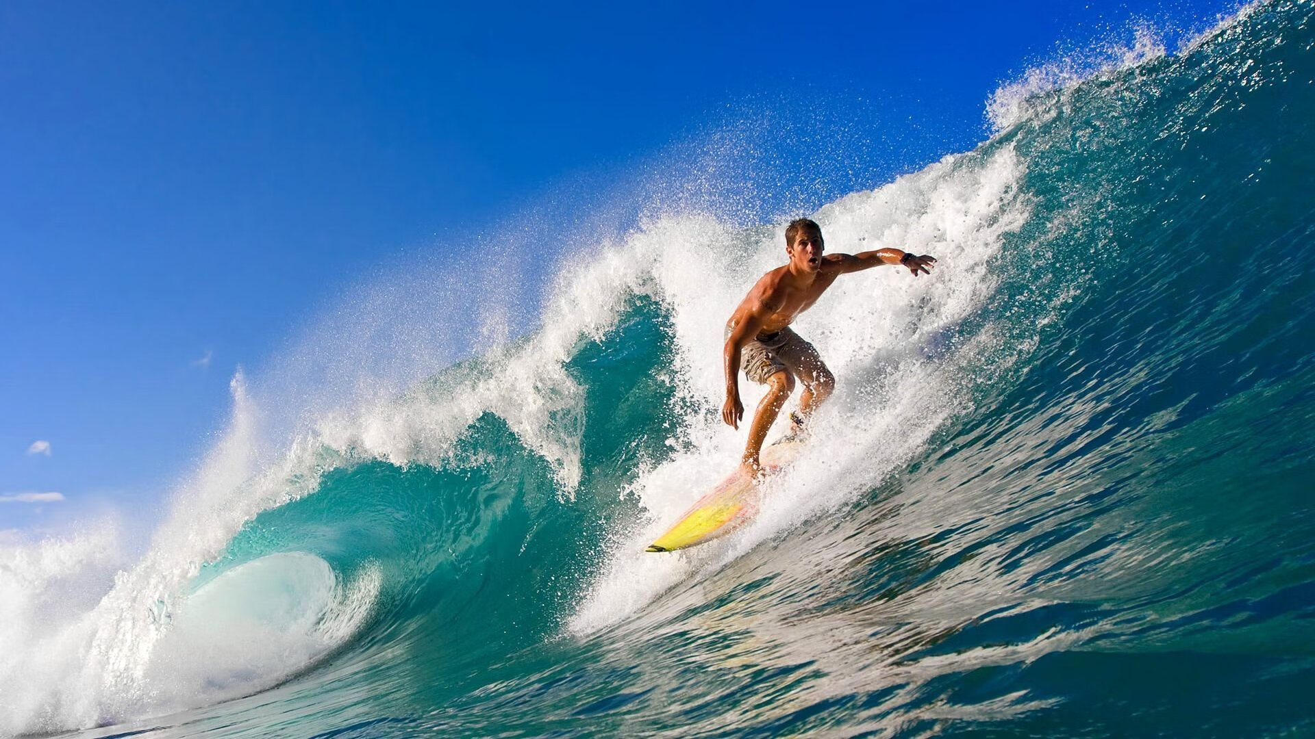 特色河流漂流锦标赛，激流勇进的狂野比赛，漂流比赛视频